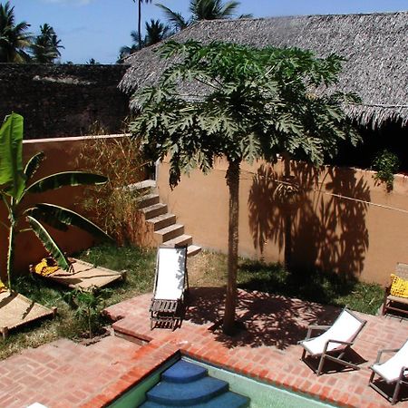 Bed and Breakfast Patio Dos Quintalinhos - Casa Di Gabriele Остров Мозамбик Экстерьер фото
